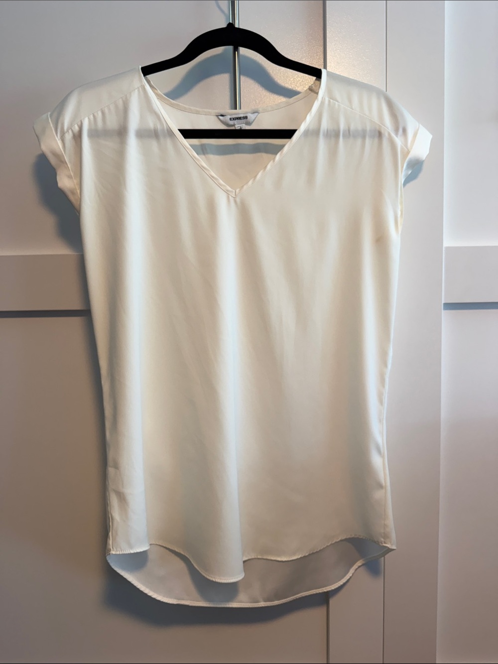 Express White V-Neck Cap Sleeve Blouse